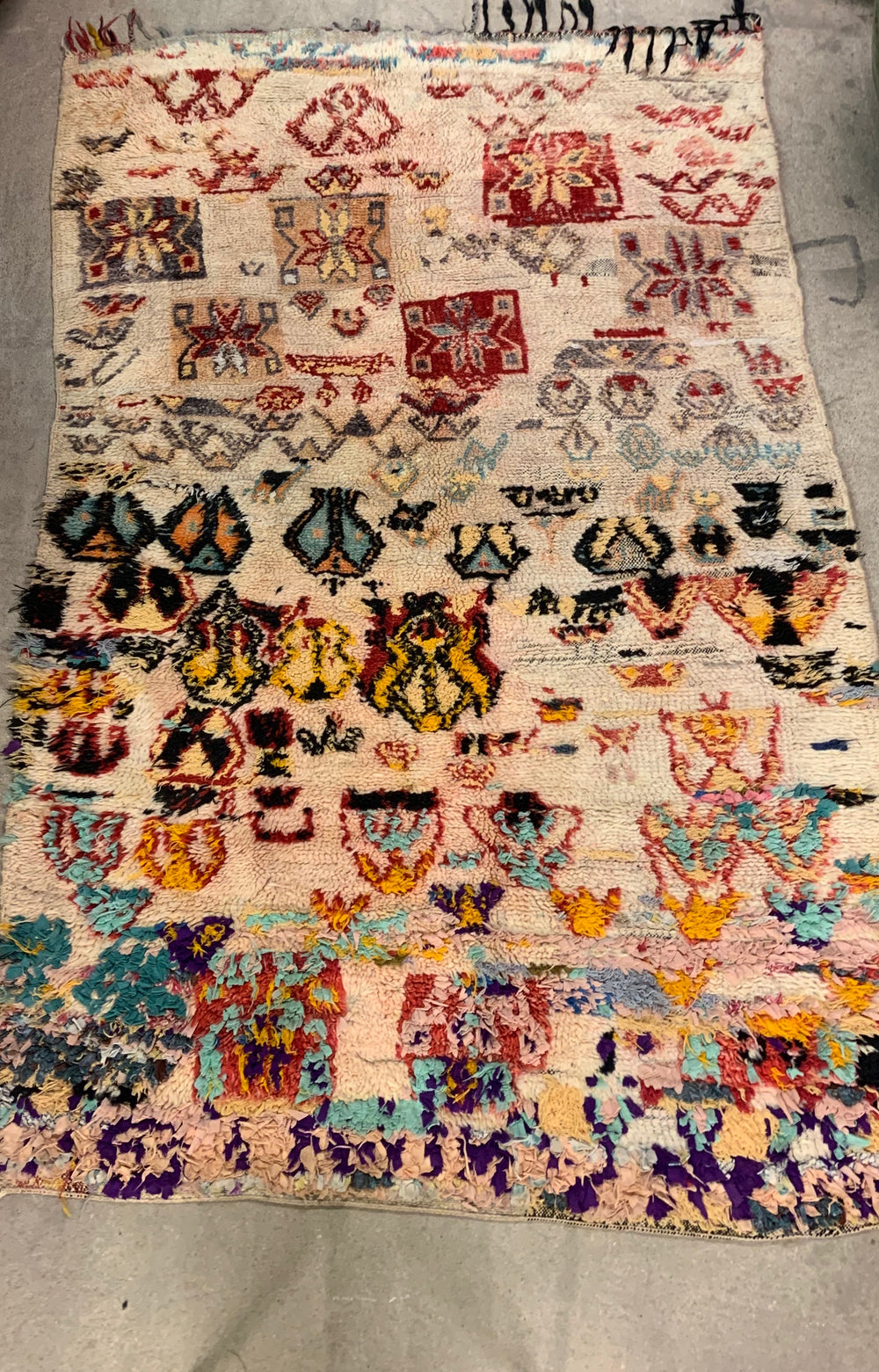 Vintage rug from Morocco, medium size