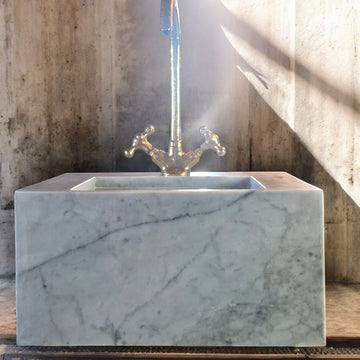 Marble sink / Carrara white Copenhagen model.