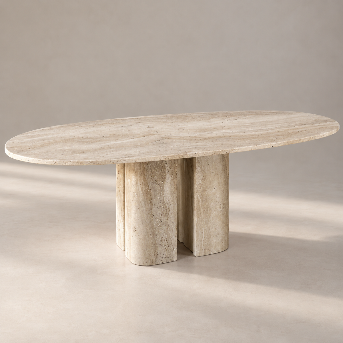 Mesa de jantar em travertino