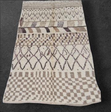 Vintage Moroccan Berber rug white with brown/black pattern