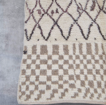 Vintage Moroccan Berber rug white with brown/black pattern